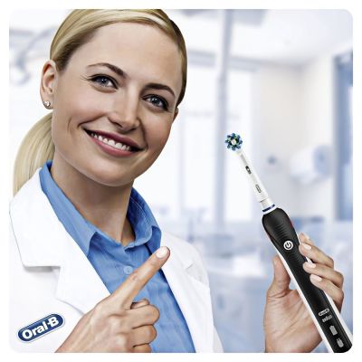 Braun Oral-B Pro 2 2500N Electric Toothbrush