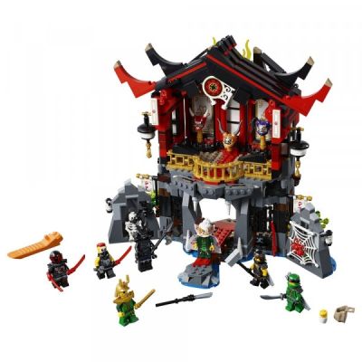 LEGO Ninjago Temple of Resurrection 70643