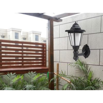 Outdoor Garden Solar Lights Lantern Lamp Wall Mounted